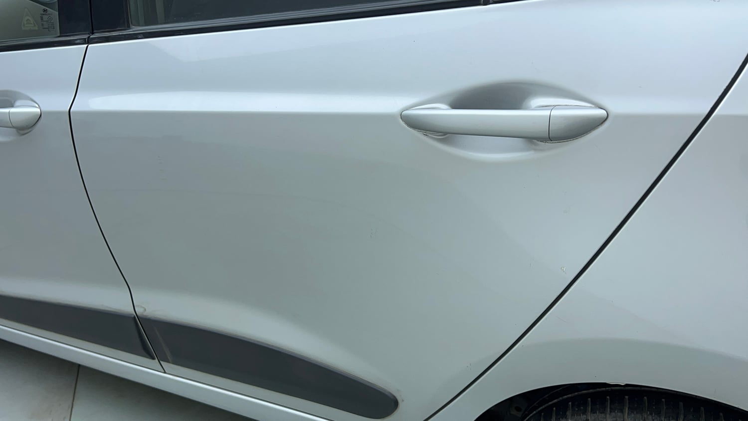 Used 2014 Hyundai Xcent S 1.2 Petrol Manual dents MINOR SCRATCH