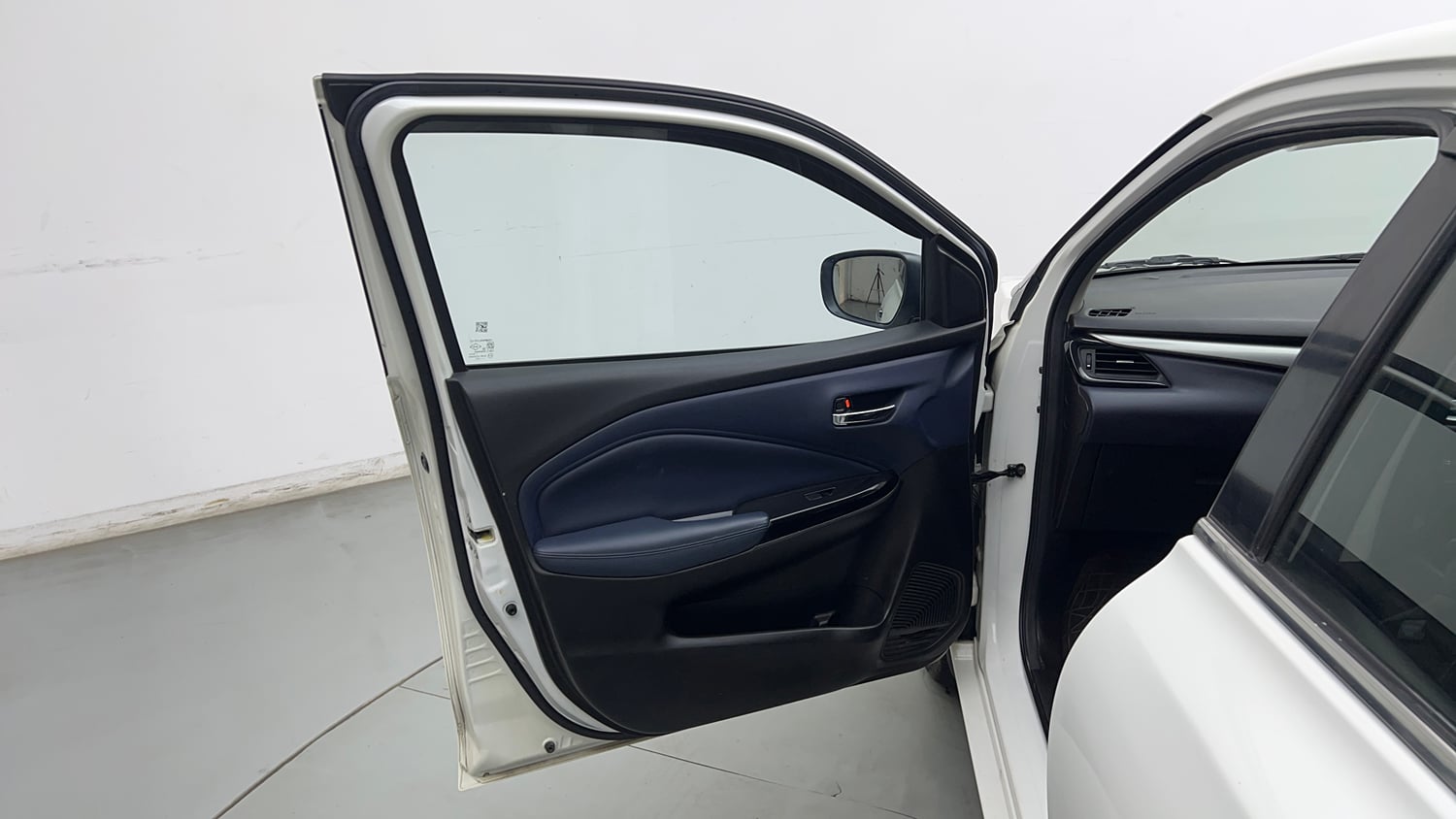 Used 2022 Maruti Suzuki Baleno Zeta MT Petrol Manual interior LEFT FRONT DOOR OPEN VIEW