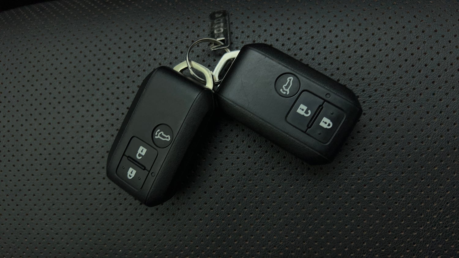 Used 2025 Maruti Suzuki Victoris ZXI+ (O) THS 2W Hybrid Automatic extra CAR KEY VIEW