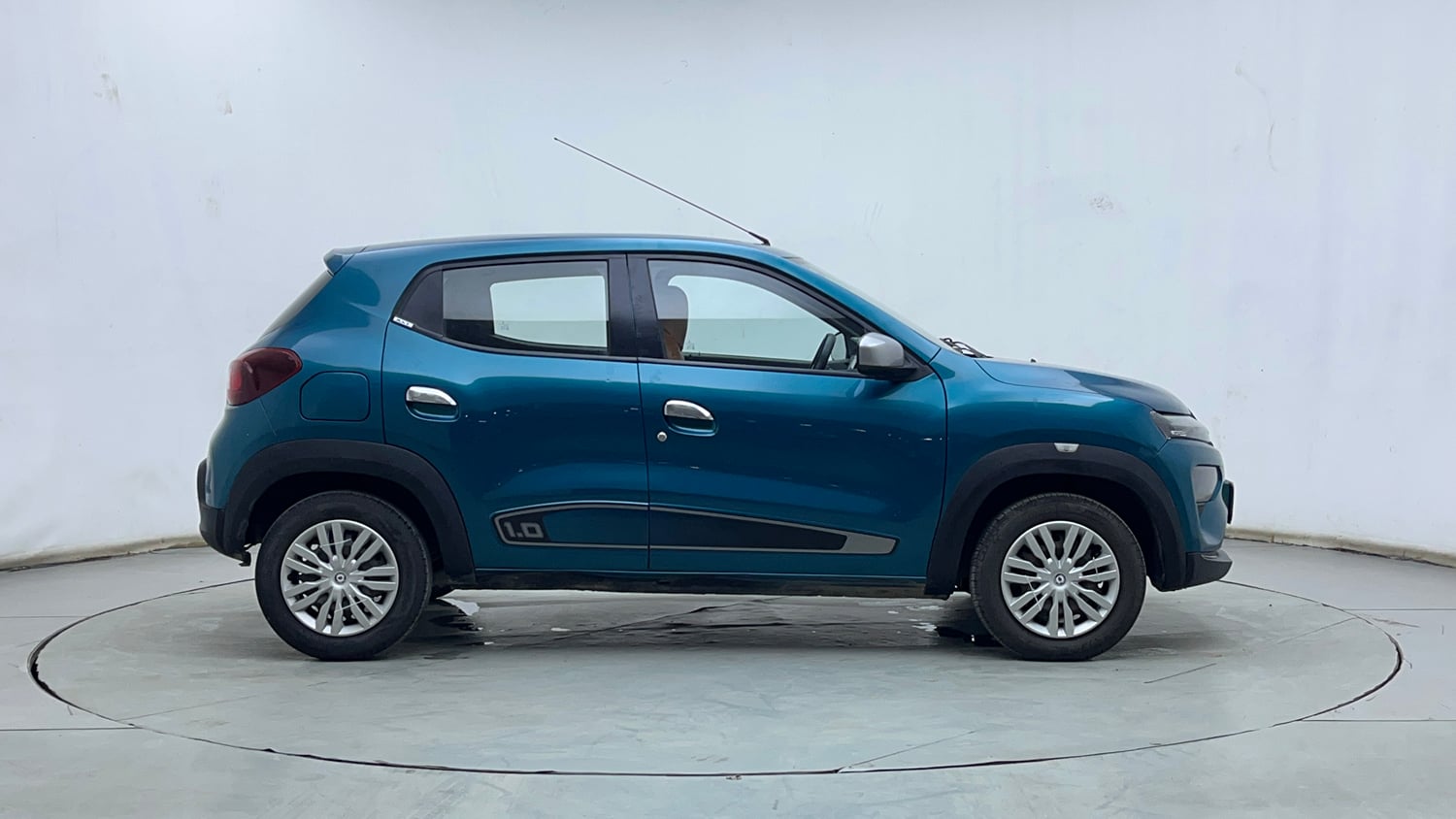 Used 2022 Renault Kwid RXT 1.0 (O) Petrol Manual exterior RIGHT SIDE VIEW