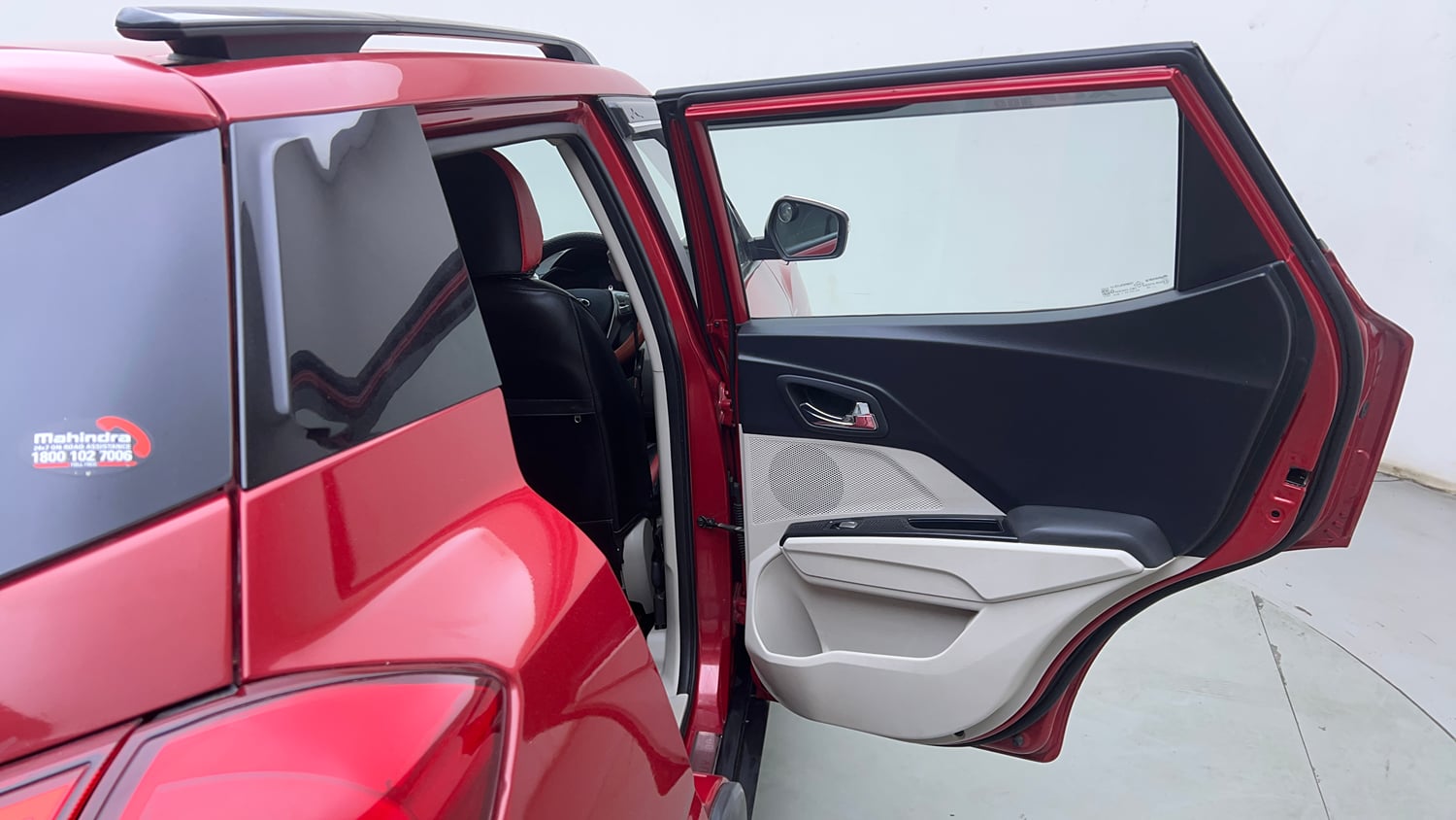 Used 2021 Mahindra XUV 300 W8 (O) 1.2 Petrol AMT Petrol Automatic interior RIGHT REAR DOOR OPEN VIEW