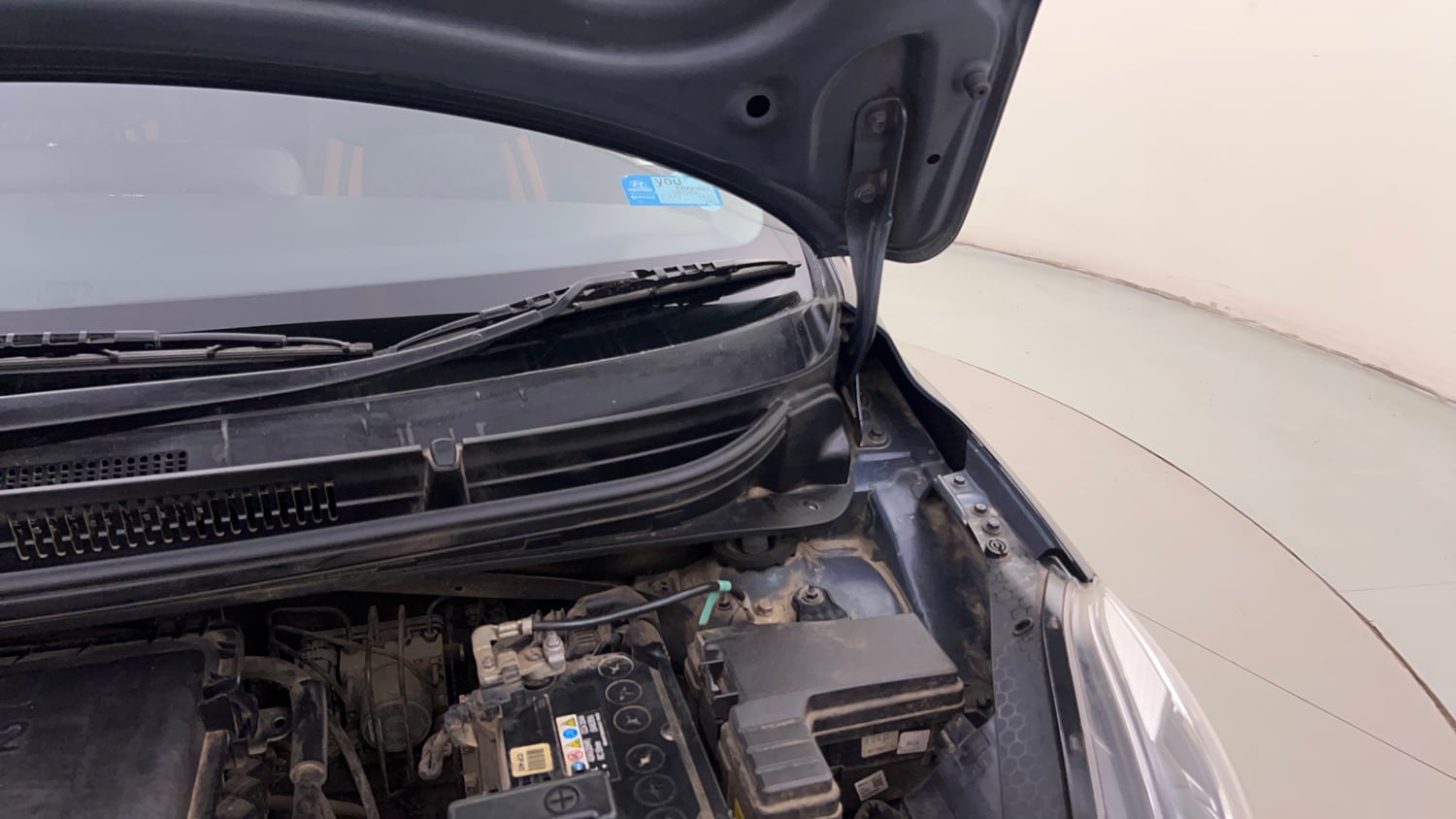 Used 2021 Hyundai Grand i10 Nios Sportz 1.2 Kappa VTVT Dual Tone Petrol Manual engine ENGINE LEFT SIDE HINGE & APRON VIEW