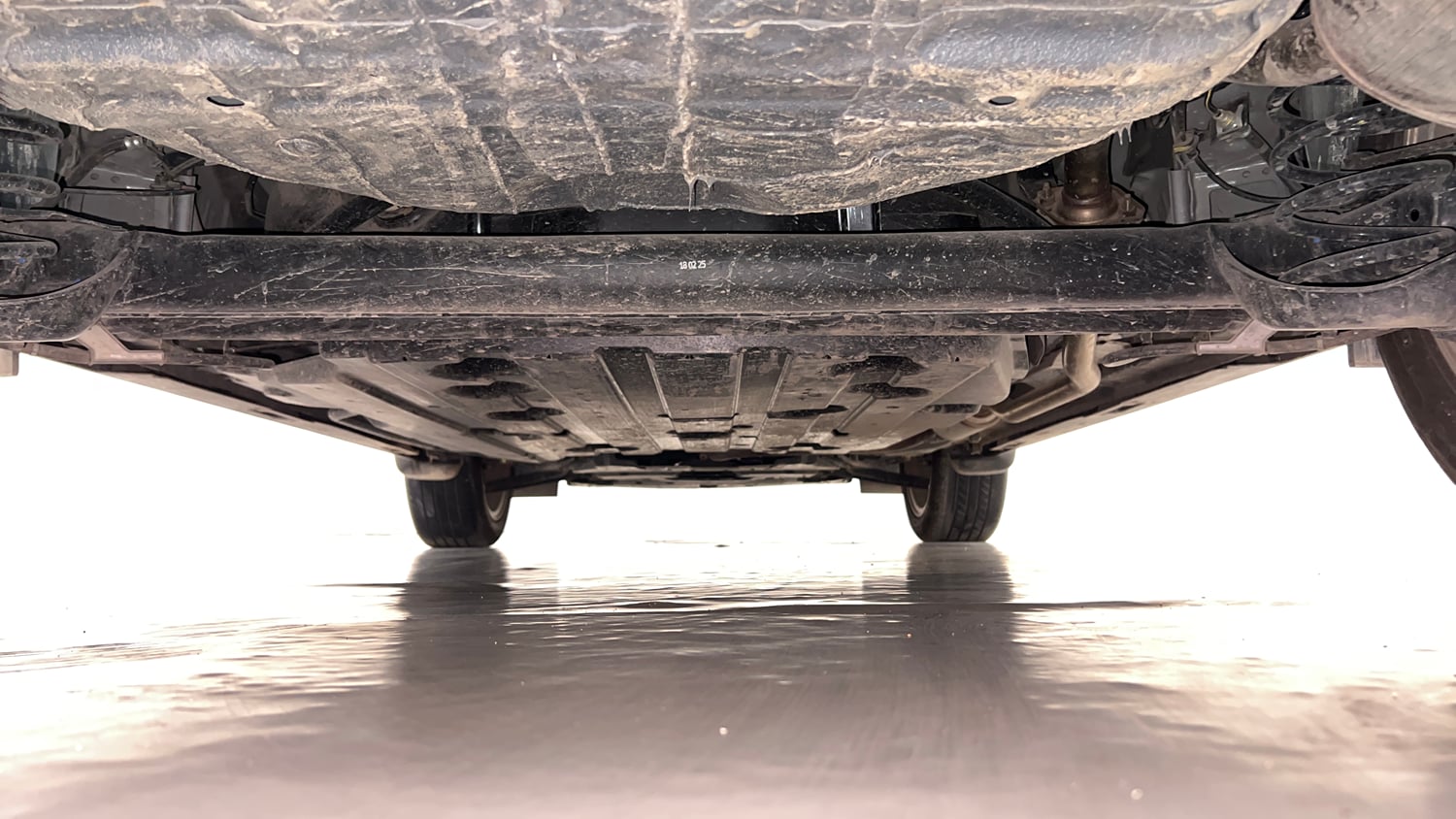 Used 2025 Honda Elevate ZX CVT Petrol Automatic extra REAR UNDERBODY VIEW (TAKEN FROM REAR)