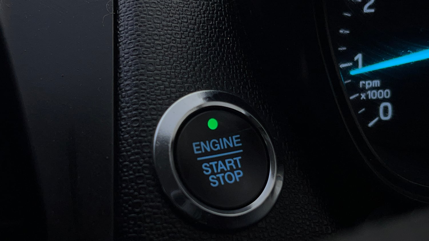 Used 2018 Ford EcoSport Titanium 1.5L Ti-VCT Petrol Manual top_features Keyless start