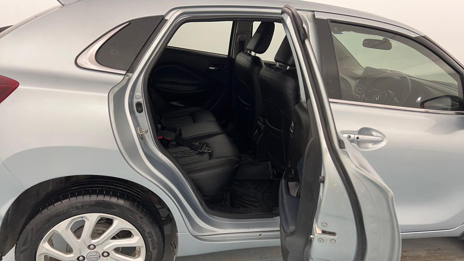 Used 2022 Maruti Suzuki Baleno Zeta MT Petrol Manual interior RIGHT SIDE REAR DOOR CABIN VIEW