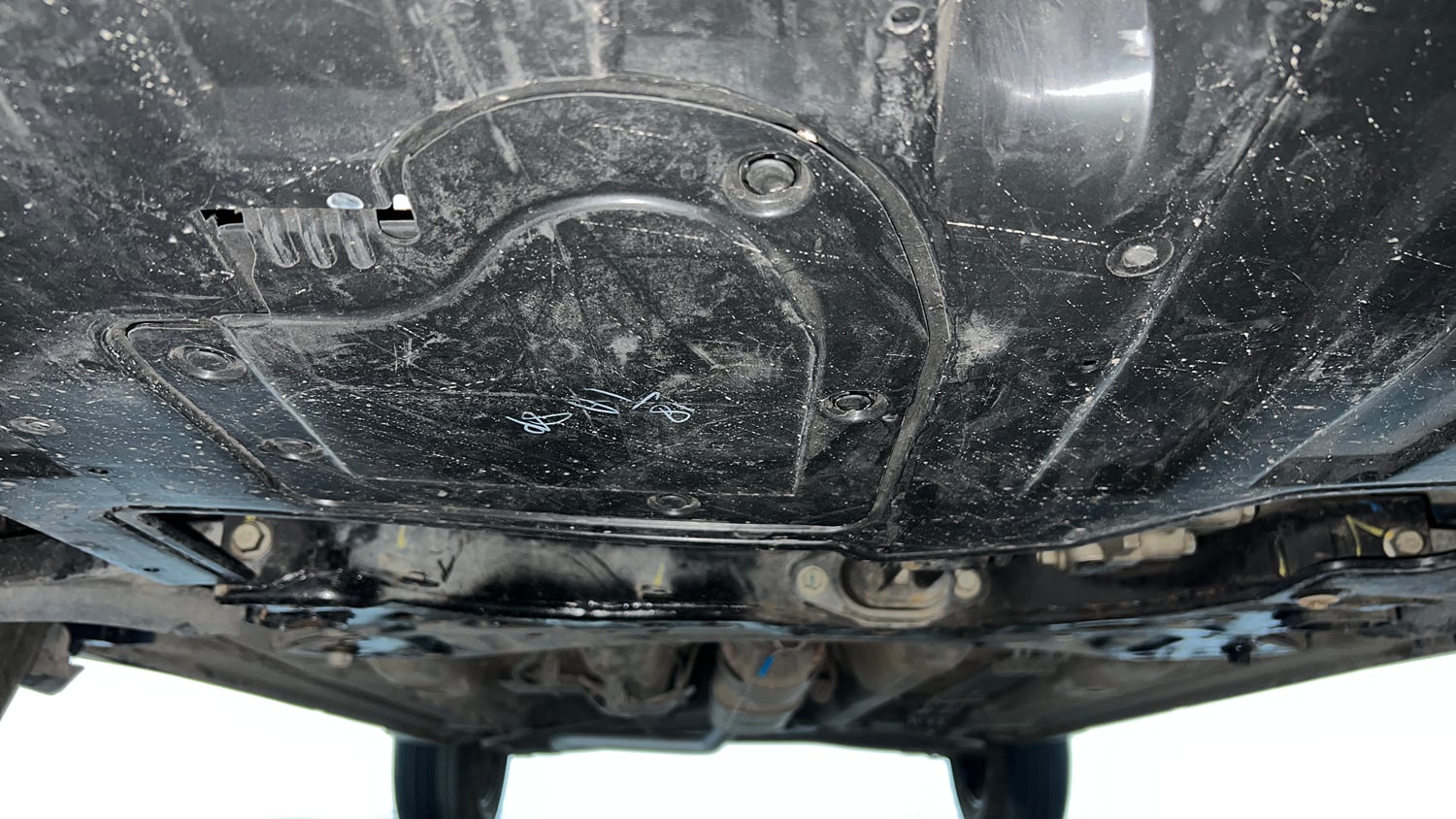 Used 2023 Kia Sonet HTX 1.0 Turbo Petrol DCT Petrol Automatic extra FRONT LEFT UNDERBODY VIEW