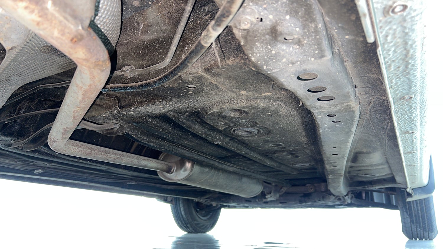 Used 2019 Maruti Suzuki Wagon R LXi 1.0 Petrol Manual extra REAR RIGHT UNDERBODY VIEW