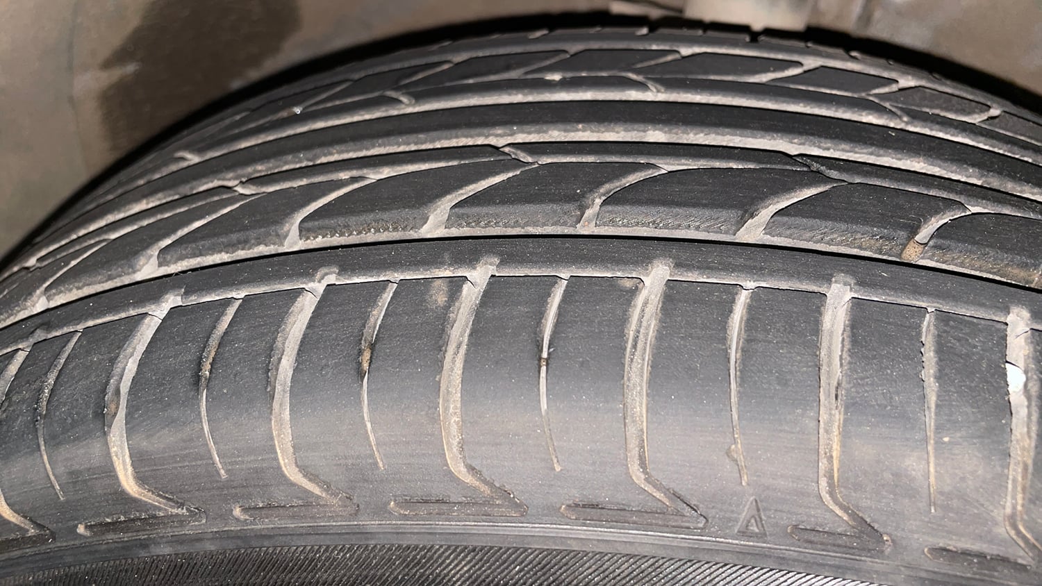 Used 2016 Hyundai Creta 1.6 SX Plus Petrol Petrol Manual tyres RIGHT FRONT TYRE TREAD VIEW