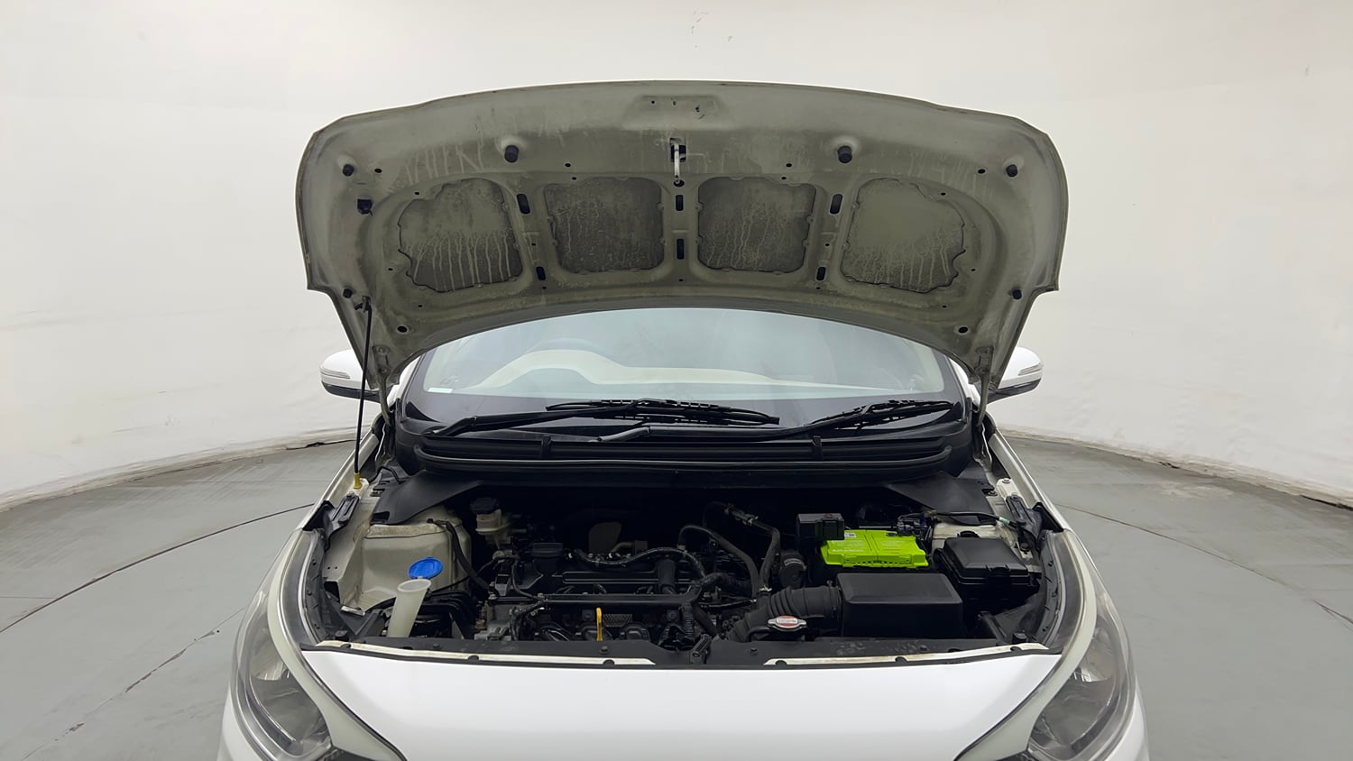 Used 2019 Hyundai Elite i20 Sportz Plus 1.2 CVT Petrol Automatic engine ENGINE & BONNET OPEN FRONT VIEW