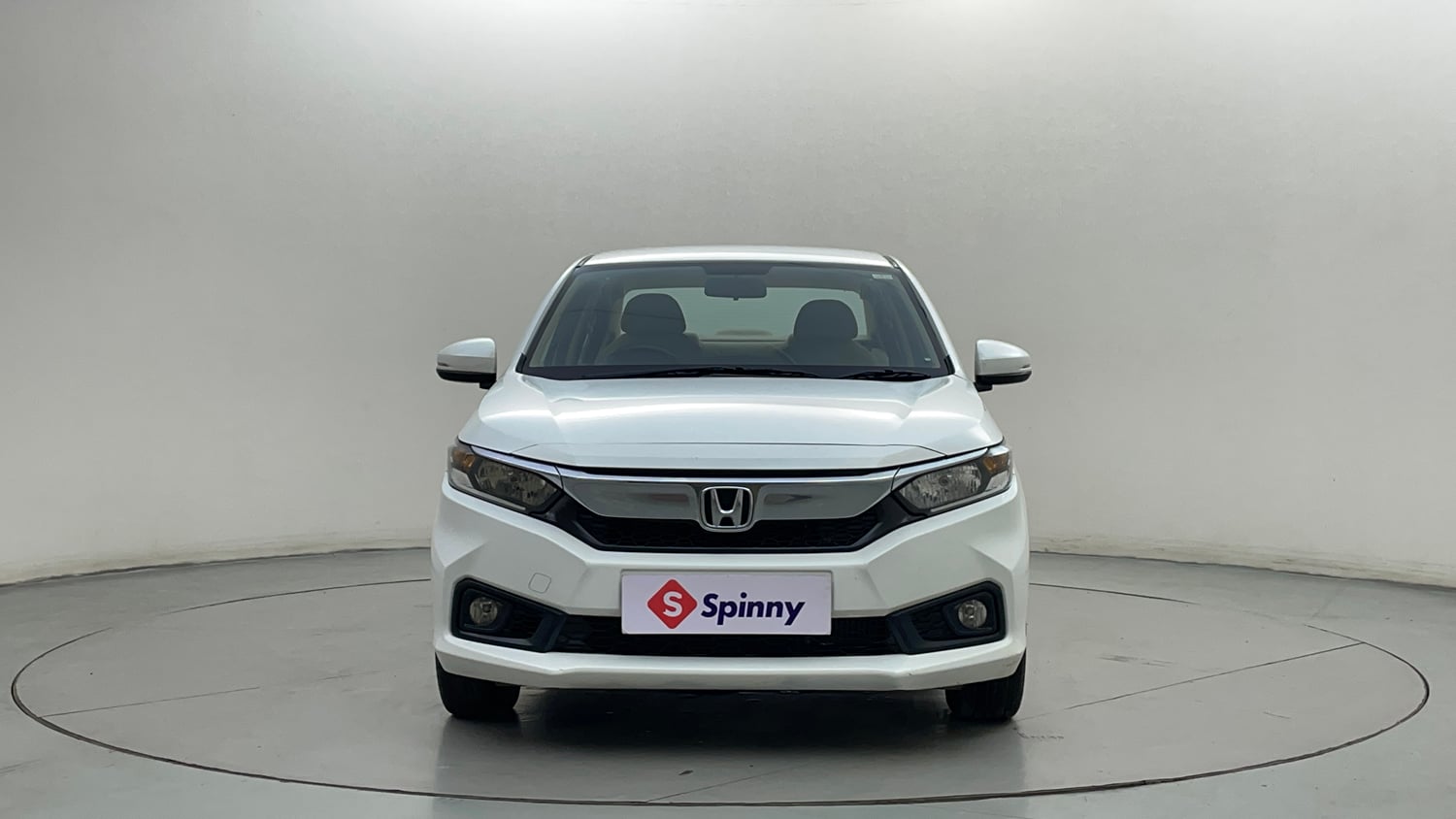 Used 2019 Honda Amaze 1.5 VX CVT Diesel Diesel Automatic exterior FRONT VIEW