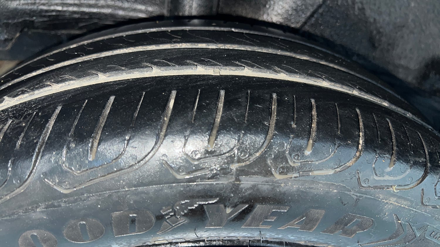 Used 2019 Toyota Yaris G CVT Petrol Automatic tyres RIGHT REAR TYRE TREAD VIEW