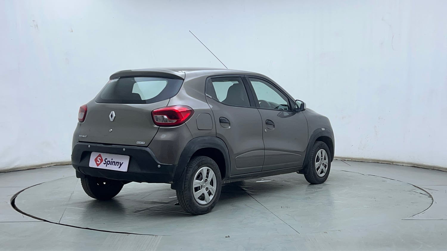 Used 2018 Renault Kwid 1.0 RXT AMT Opt Petrol Automatic exterior RIGHT REAR CORNER VIEW