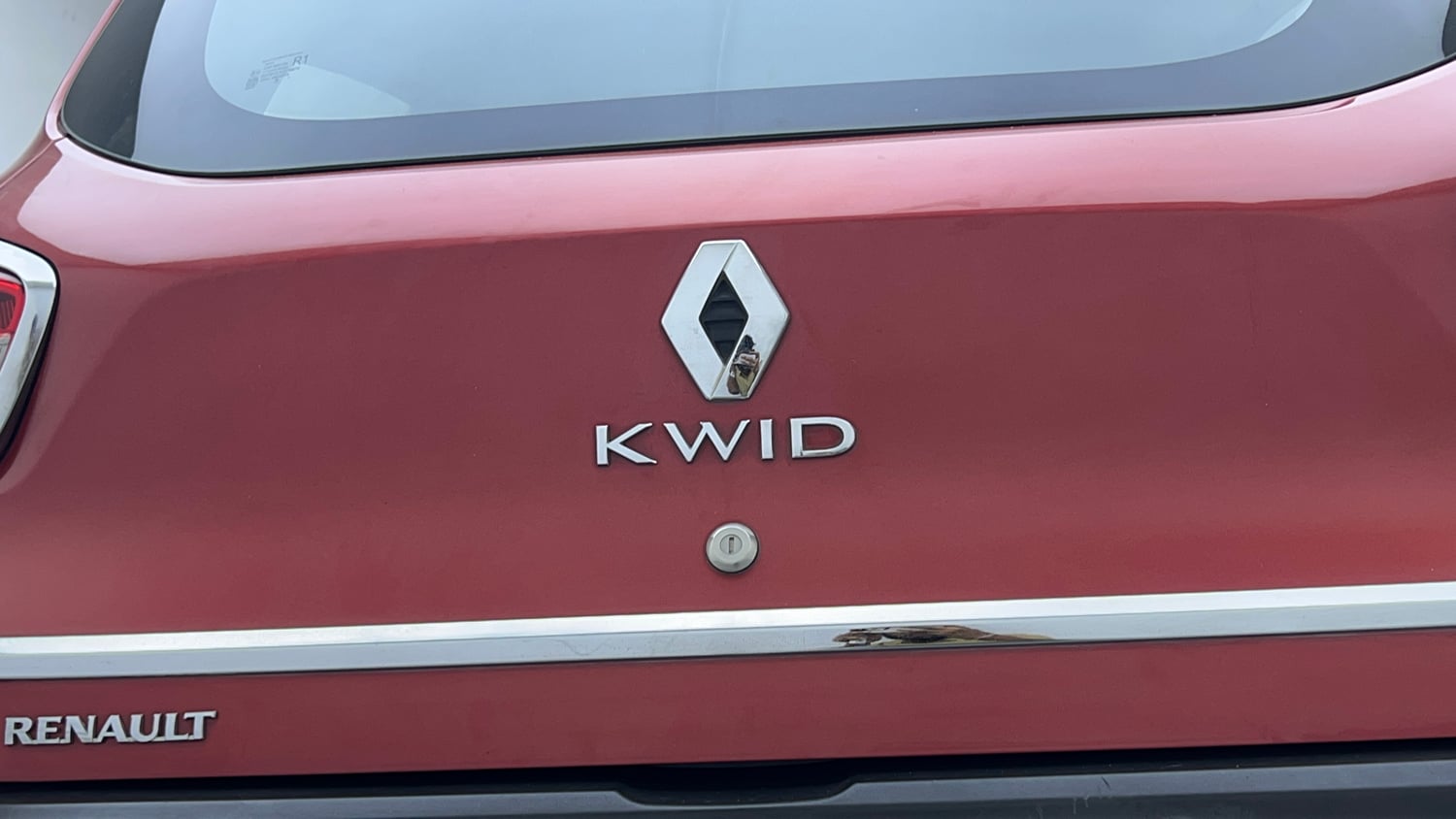 Used 2019 Renault Kwid RXL Petrol Manual dents MINOR SCRATCH