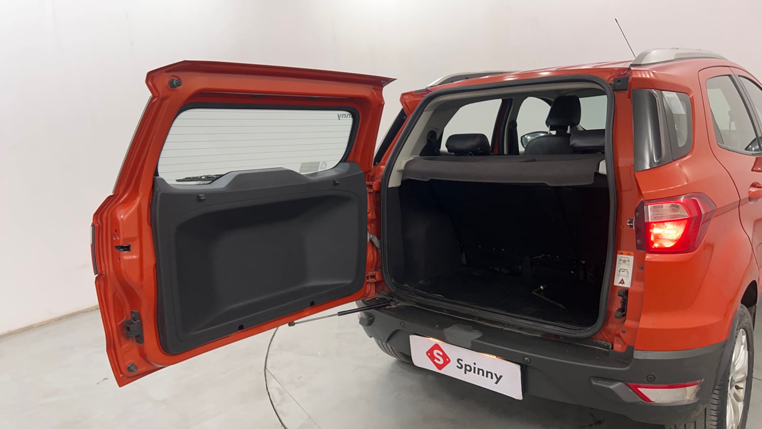 Used 2016 Ford EcoSport Titanium 1.5L Ti-VCT AT Petrol Automatic interior DICKY DOOR OPEN VIEW