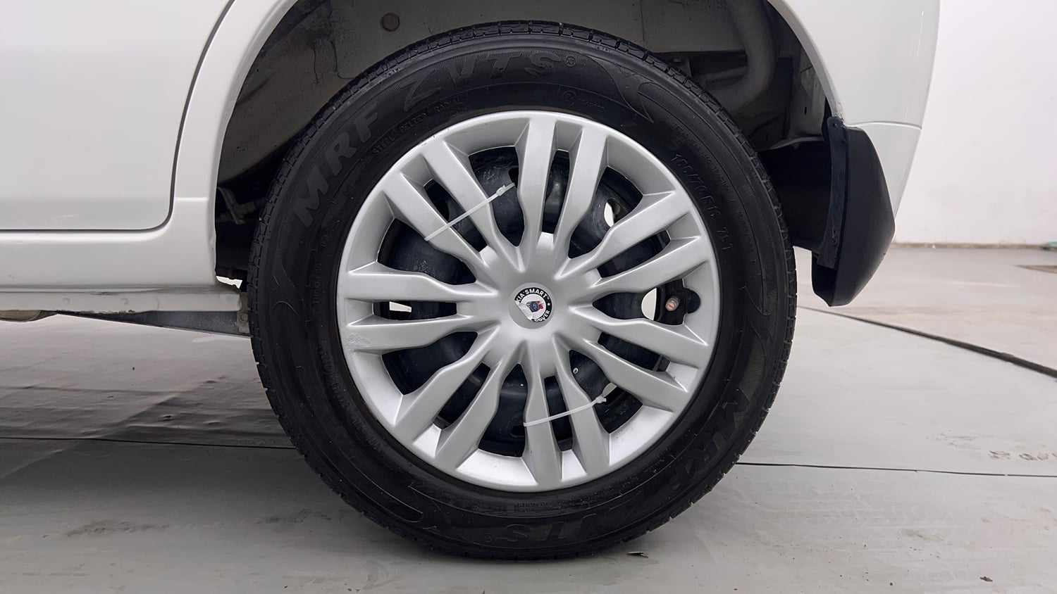Used 2013 Maruti Suzuki Alto K10 VXi Petrol Manual tyres LEFT REAR TYRE RIM VIEW