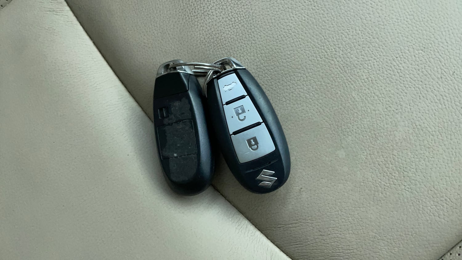 Used 2017 Maruti Suzuki Ciaz ZXi  AT Petrol Automatic extra CAR KEY VIEW