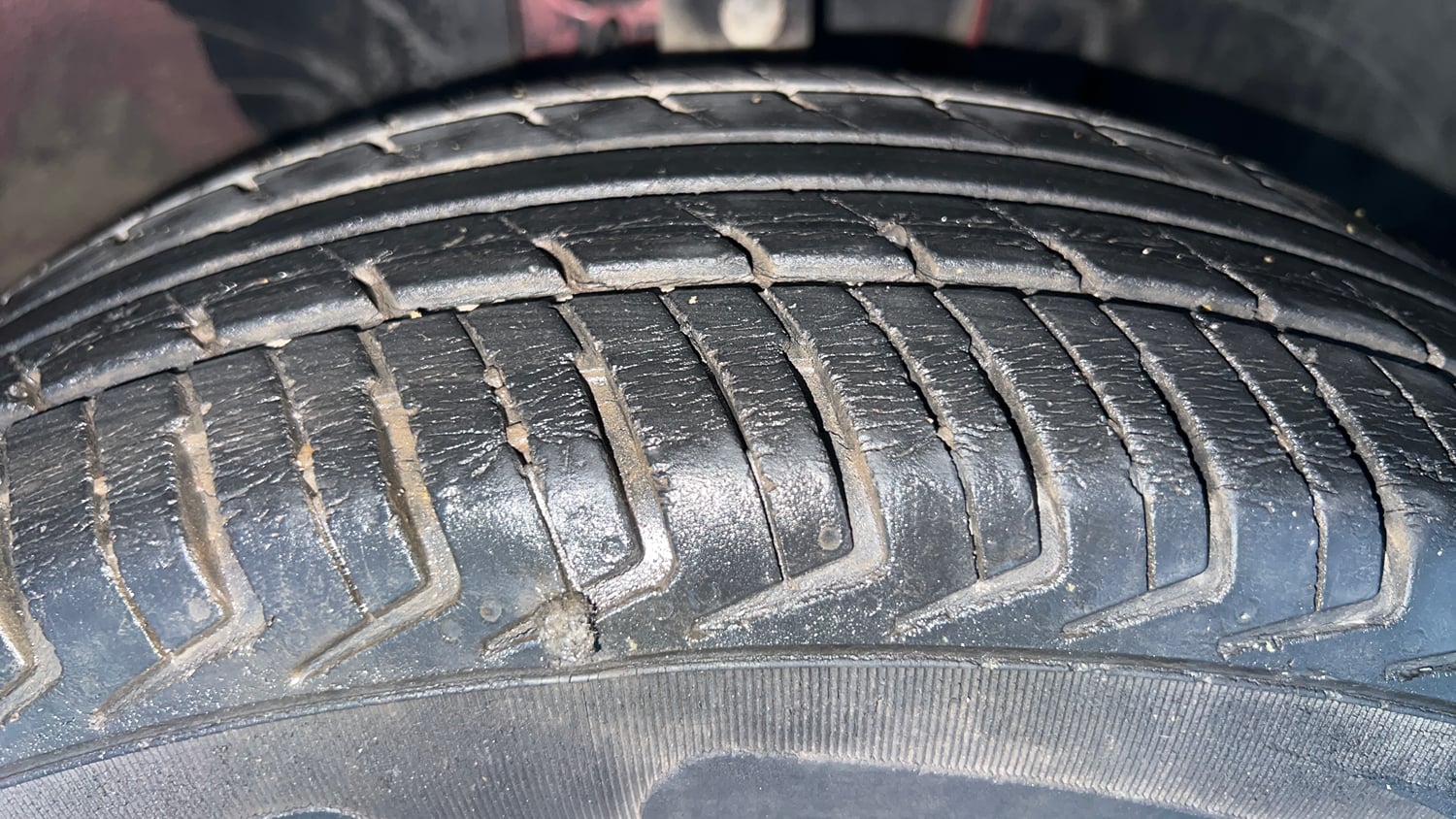Used 2019 Renault Kwid RXL Petrol Manual tyres RIGHT FRONT TYRE TREAD VIEW