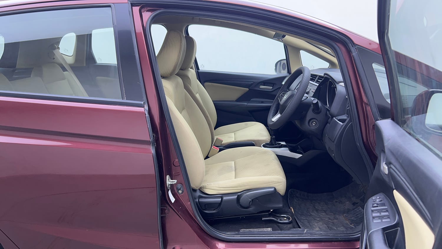 Used 2016 Honda Jazz SV Petrol Petrol Manual interior RIGHT SIDE FRONT DOOR CABIN VIEW