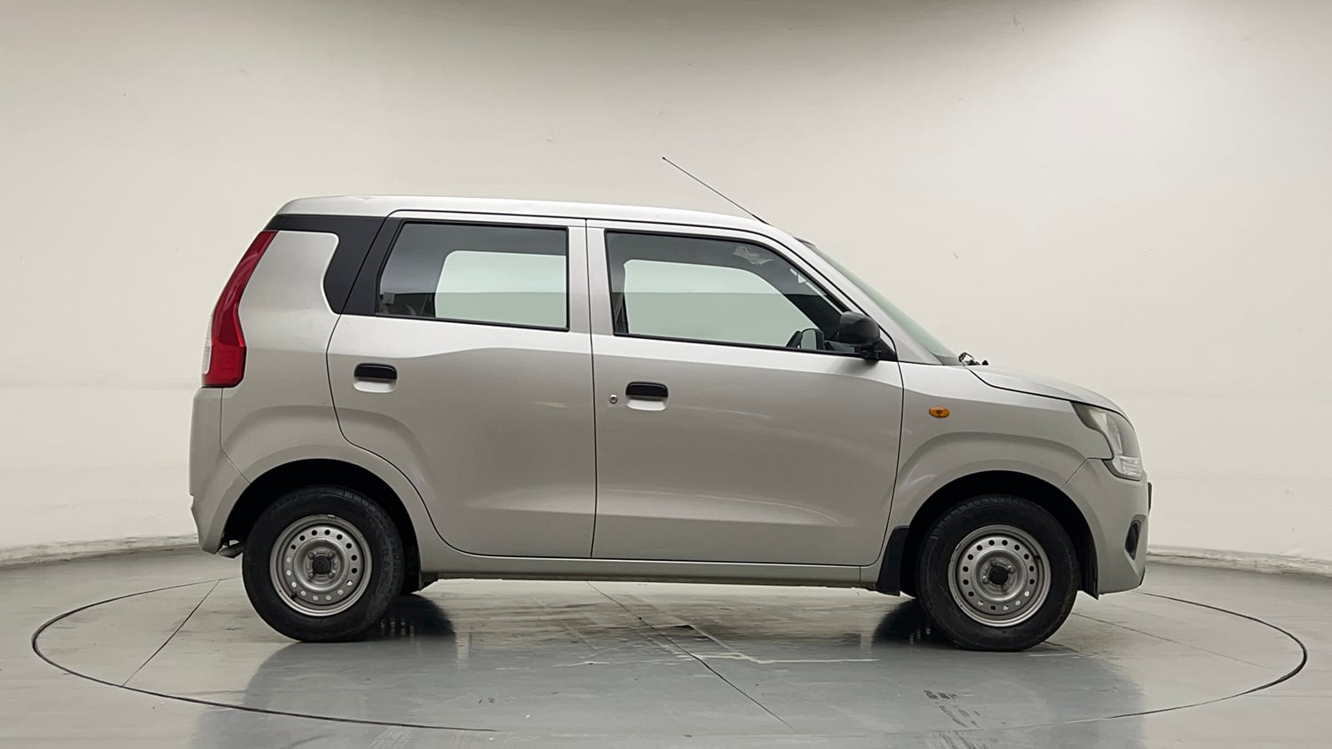Used 2019 Maruti Suzuki Wagon R LXi 1.0 Petrol Manual exterior RIGHT SIDE VIEW