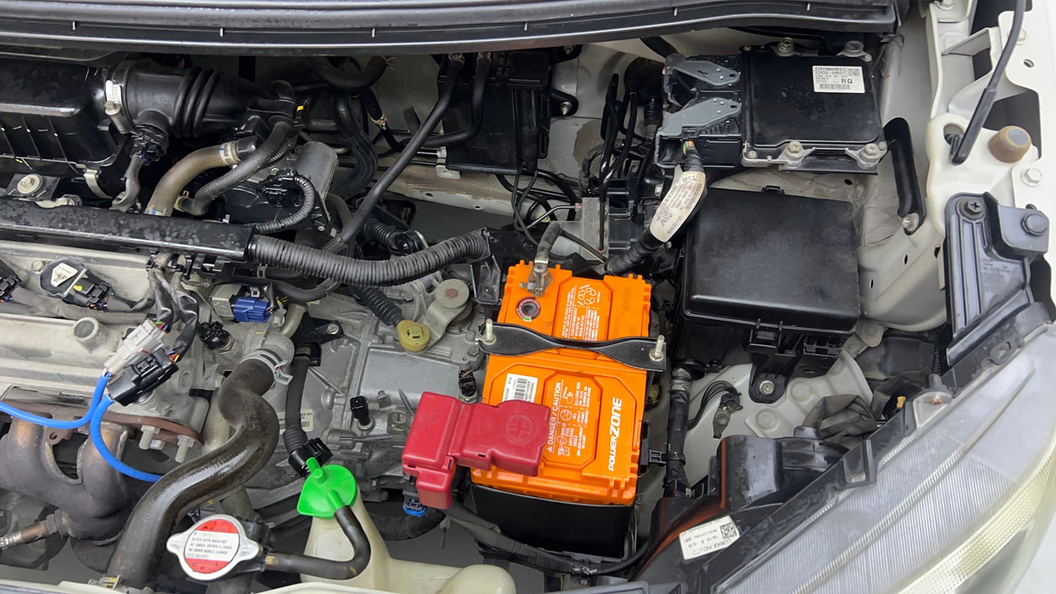 Used 2019 Maruti Suzuki Wagon R LXi 1.0 Petrol Manual engine ENGINE LEFT SIDE VIEW