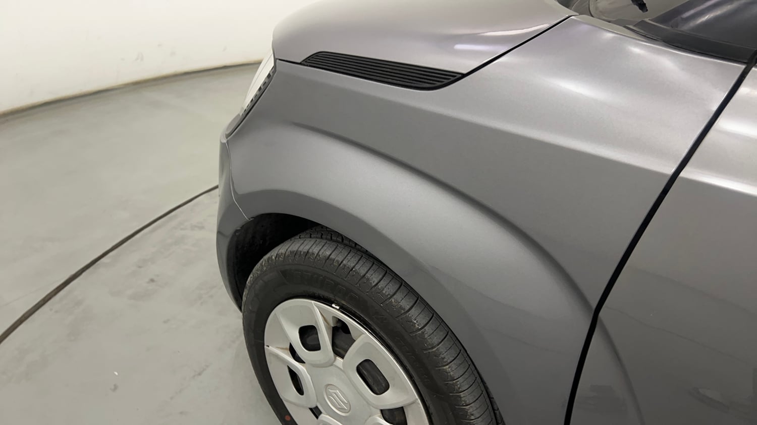 Used 2018 Maruti Suzuki Ignis Delta 1.2 AMT Petrol Automatic dents MINOR SCRATCH
