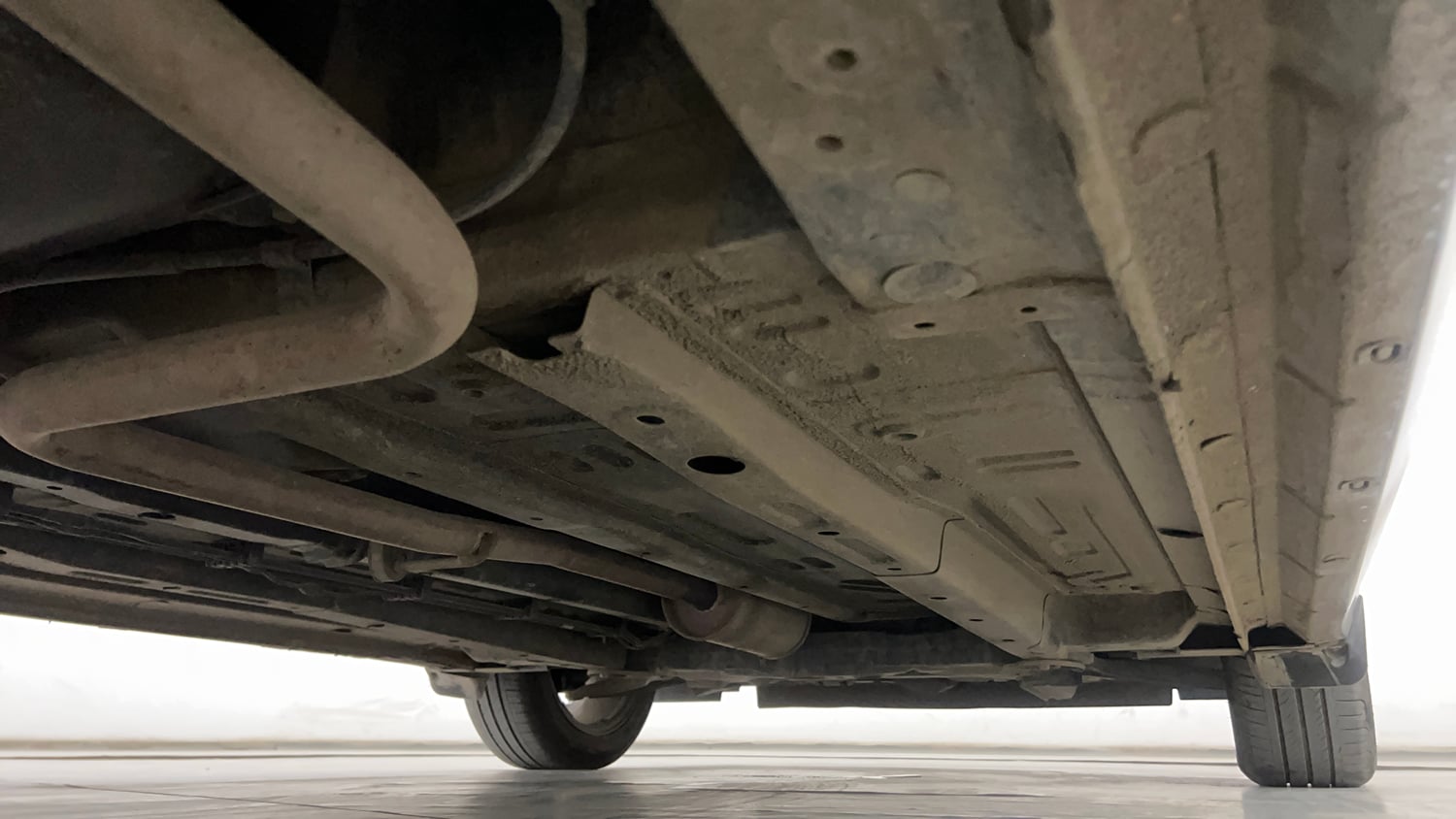 Used 2022 Tata Altroz XZA Petrol Petrol Automatic extra REAR RIGHT UNDERBODY VIEW