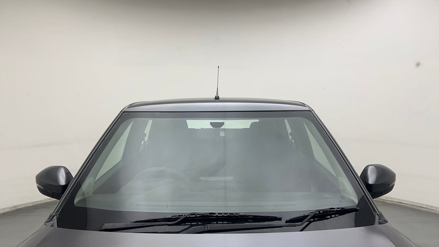 Used 2022 Tata Punch Accomplished MT Petrol Manual exterior FRONT WINDSHIELD VIEW