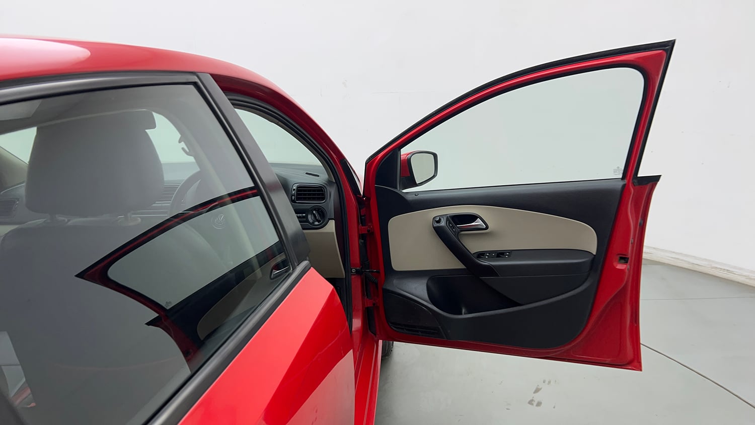 Used 2014 Volkswagen Polo Comfortline 1.2L (P) Petrol Manual interior RIGHT FRONT DOOR OPEN VIEW