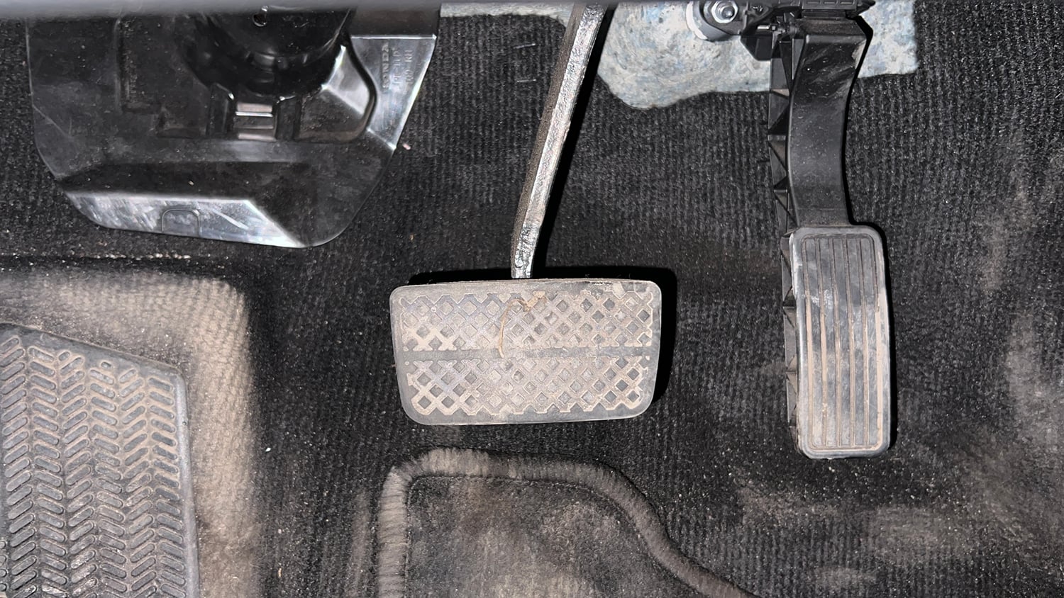 Used 2025 Honda Elevate ZX CVT Petrol Automatic interior PEDALS VIEW