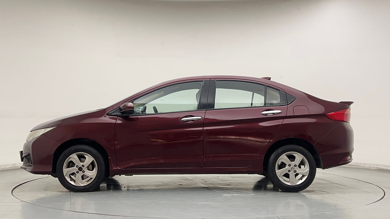 Used 2016 Honda City V Petrol Manual exterior LEFT SIDE VIEW