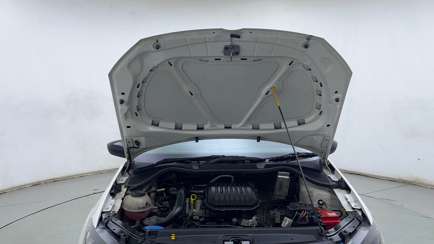 Used 2020 Volkswagen Polo Comfortline Plus 1.0L MPI Petrol Manual engine ENGINE & BONNET OPEN FRONT VIEW