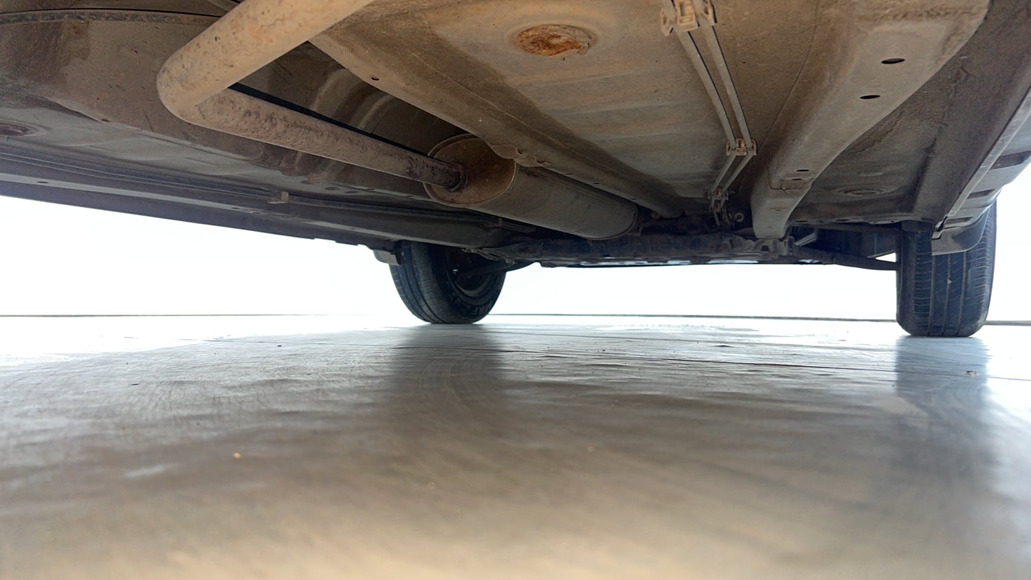 Used 2021 Maruti Suzuki S-Presso VXi AMT Petrol Automatic extra REAR RIGHT UNDERBODY VIEW