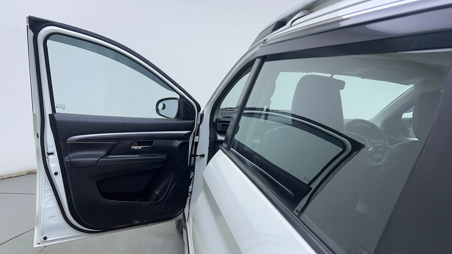Used 2024 Maruti Suzuki XL6 Zeta MT Petrol Petrol Manual interior LEFT FRONT DOOR OPEN VIEW