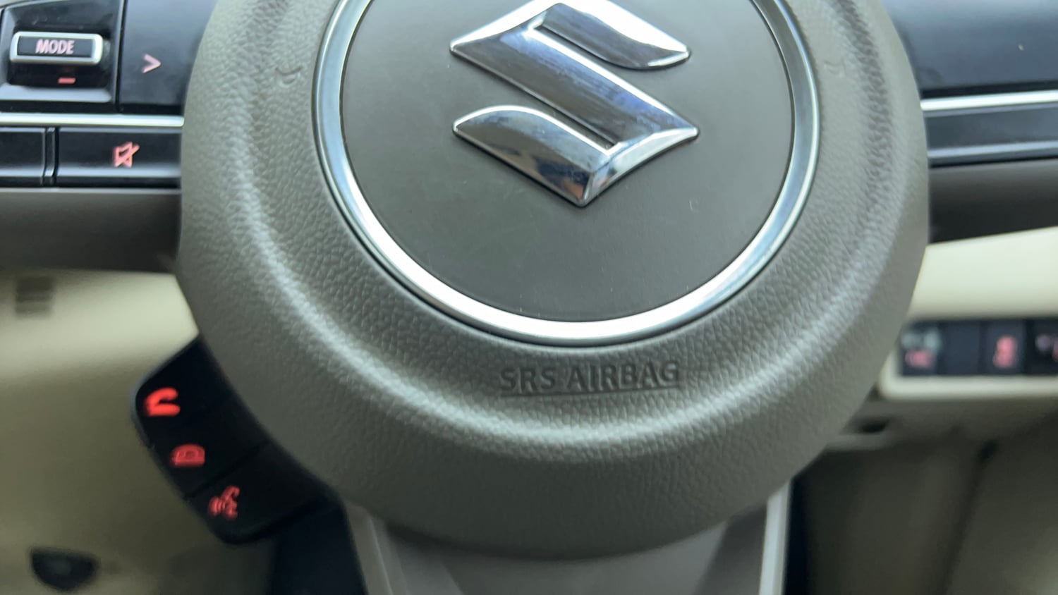 Used 2023 Maruti Suzuki Ertiga ZXi (O) CNG Cng Manual top_features Airbags