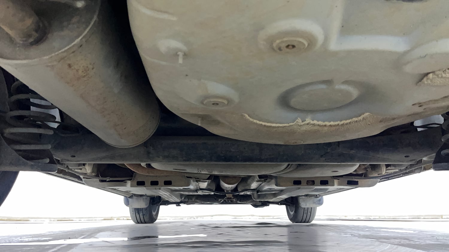 Used 2020 Volkswagen Polo Comfortline Plus 1.0L MPI Petrol Manual extra REAR UNDERBODY VIEW (TAKEN FROM REAR)