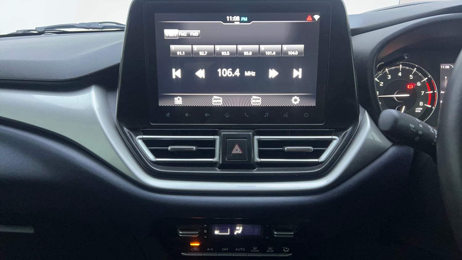 Used 2022 Maruti Suzuki Baleno Alpha MT Petrol Manual interior MUSIC SYSTEM & AC CONTROL VIEW