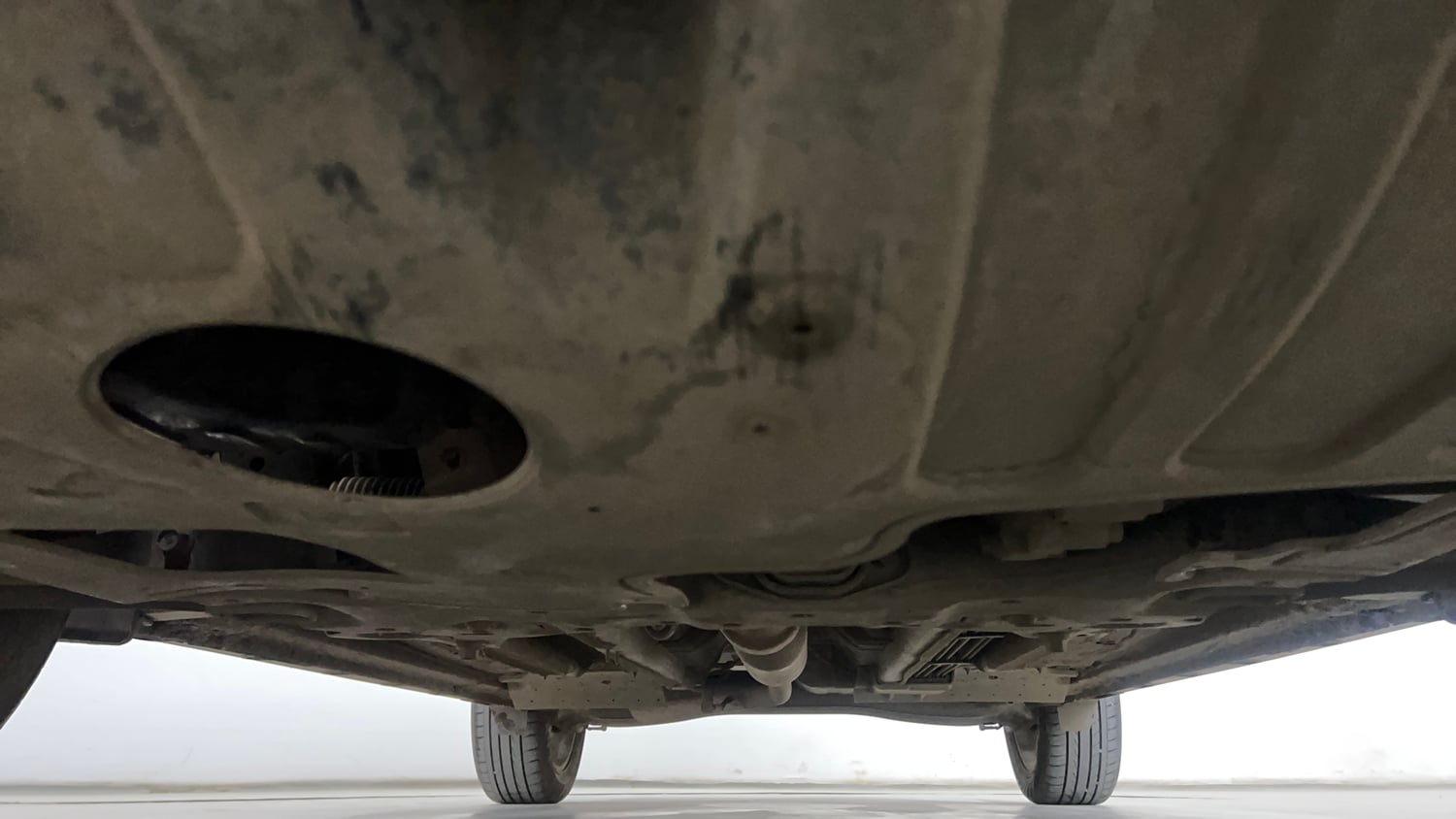 Used 2022 Kia Seltos X Line 1.4 DCT Petrol Automatic extra FRONT LEFT UNDERBODY VIEW
