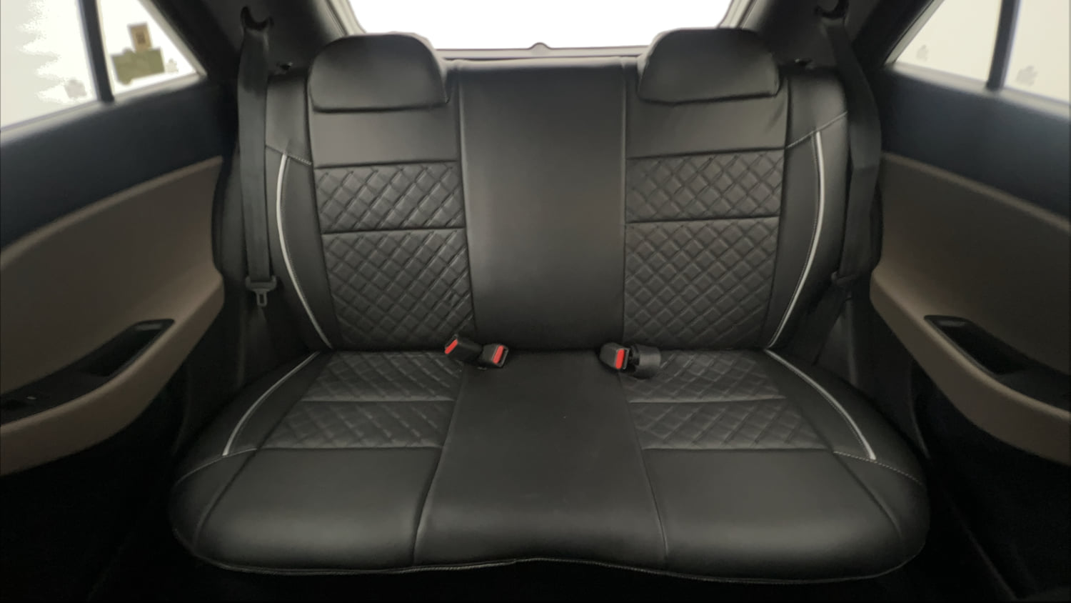 Used 2015 Hyundai Elite i20 Sportz 1.2 Petrol Manual interior REAR SEAT CONDITION VIEW