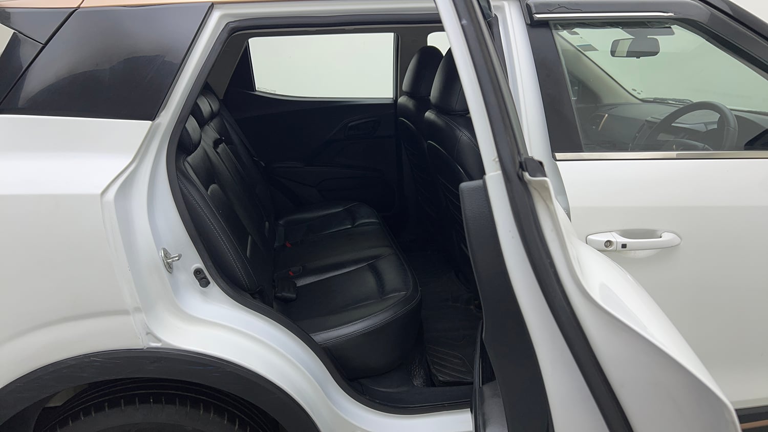 Used 2024 Mahindra XUV400 EL 39.4 KWH Dual Tone Electric Automatic interior RIGHT SIDE REAR DOOR CABIN VIEW
