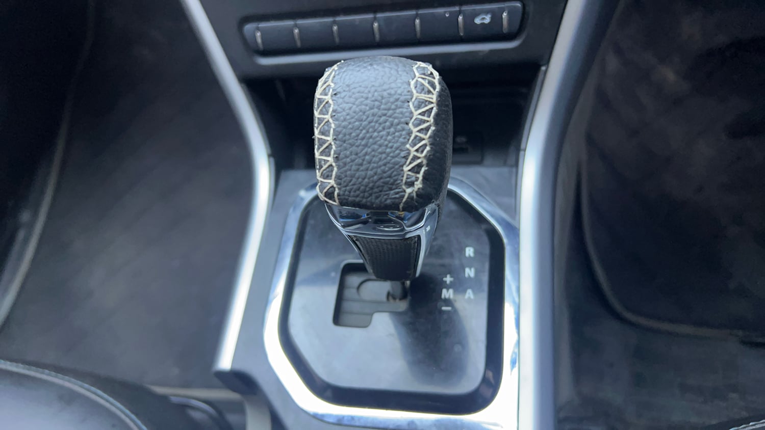 Used 2019 Tata Nexon XMA Petrol Petrol Automatic interior GEAR  KNOB VIEW