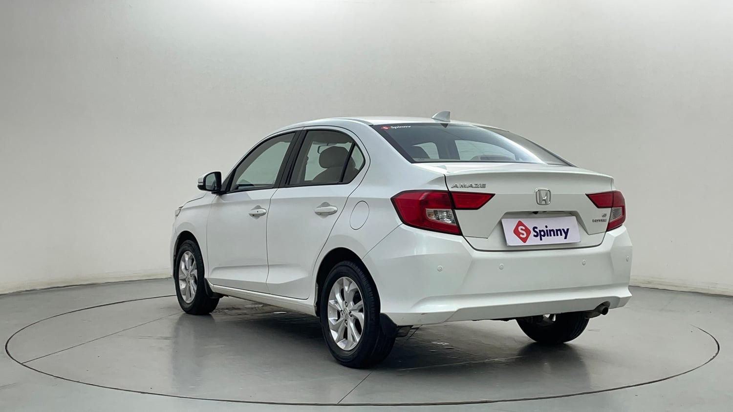 Used 2019 Honda Amaze 1.5 VX CVT Diesel Diesel Automatic exterior LEFT REAR CORNER VIEW
