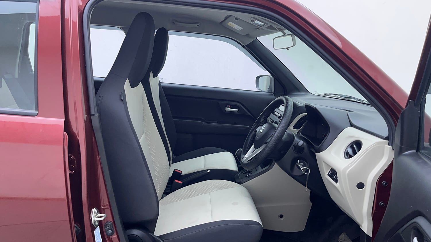 Used 2026 Maruti Suzuki Wagon R VXI 1.0 AGS Petrol Automatic interior RIGHT SIDE FRONT DOOR CABIN VIEW