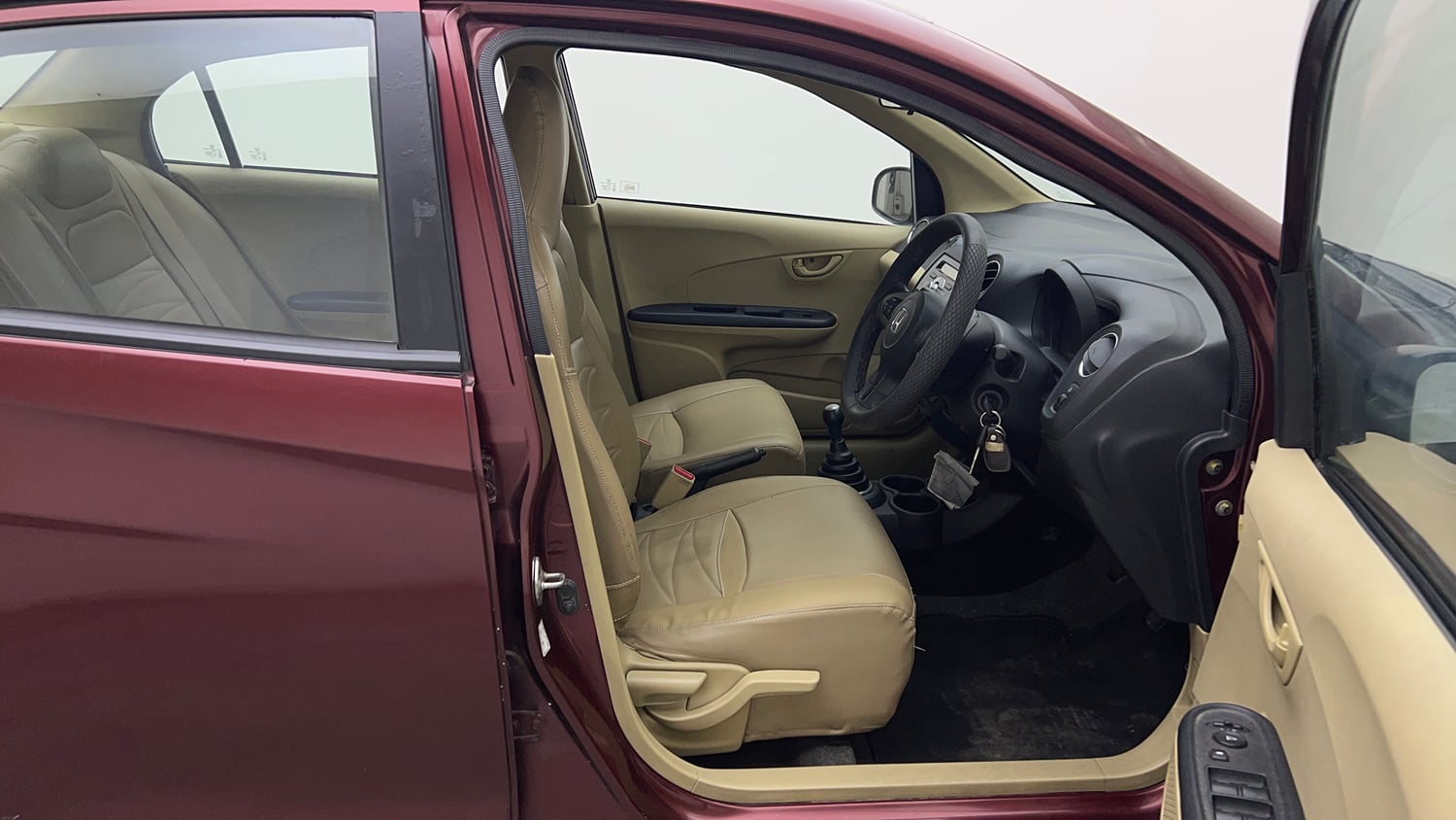 Used 2014 Honda Amaze 1.2 S i-VTEC Petrol Manual interior RIGHT SIDE FRONT DOOR CABIN VIEW