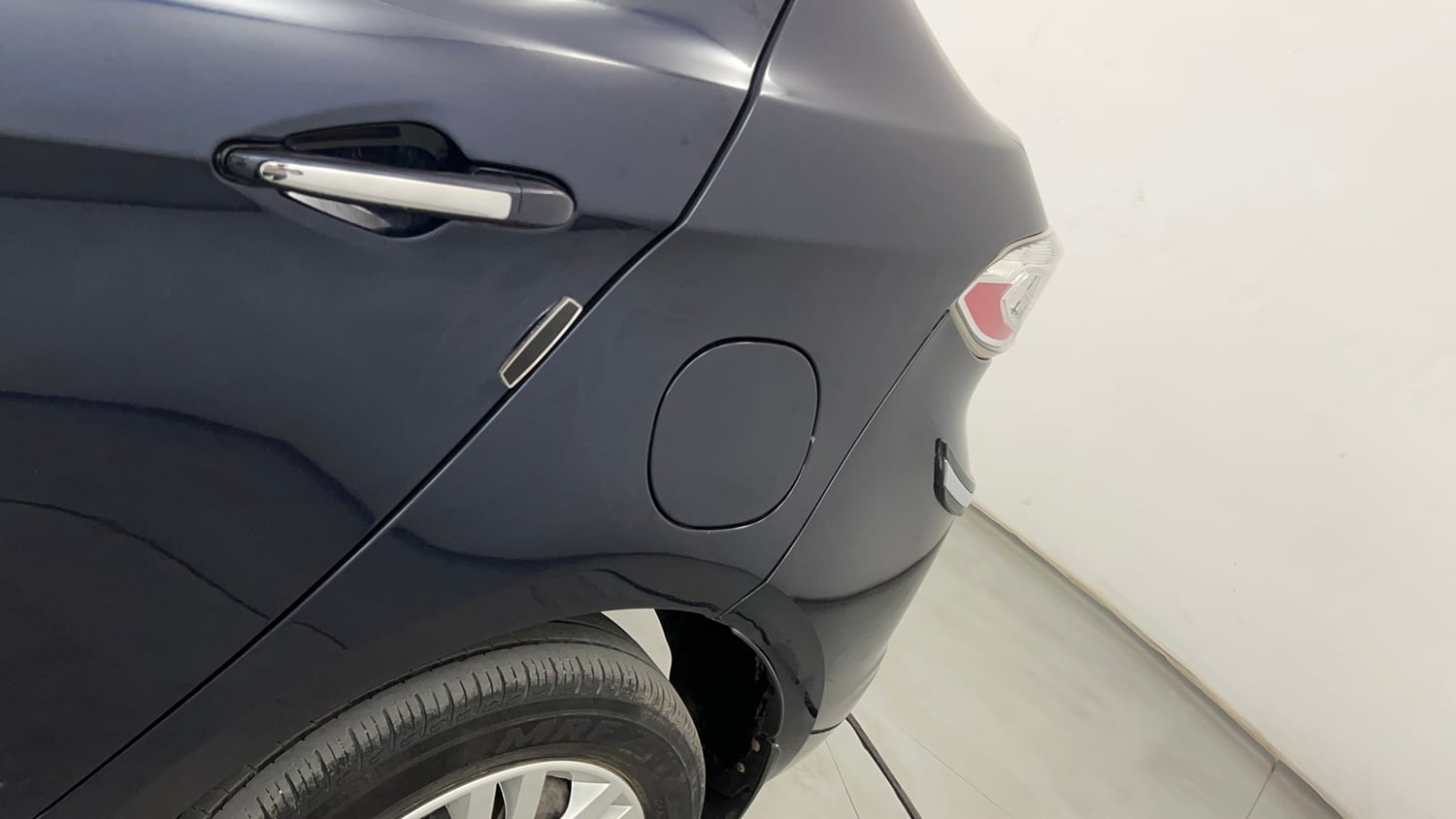Used 2023 Tata Tigor XZ Plus CNG Cng Manual dents MINOR SCRATCH