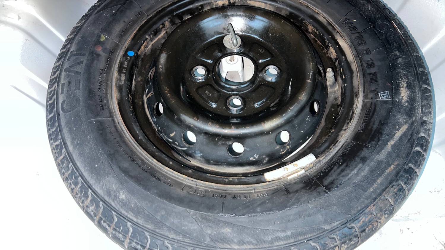 Used 2017 Maruti Suzuki Alto 800 LXi (O) Petrol Manual tyres SPARE TYRE VIEW