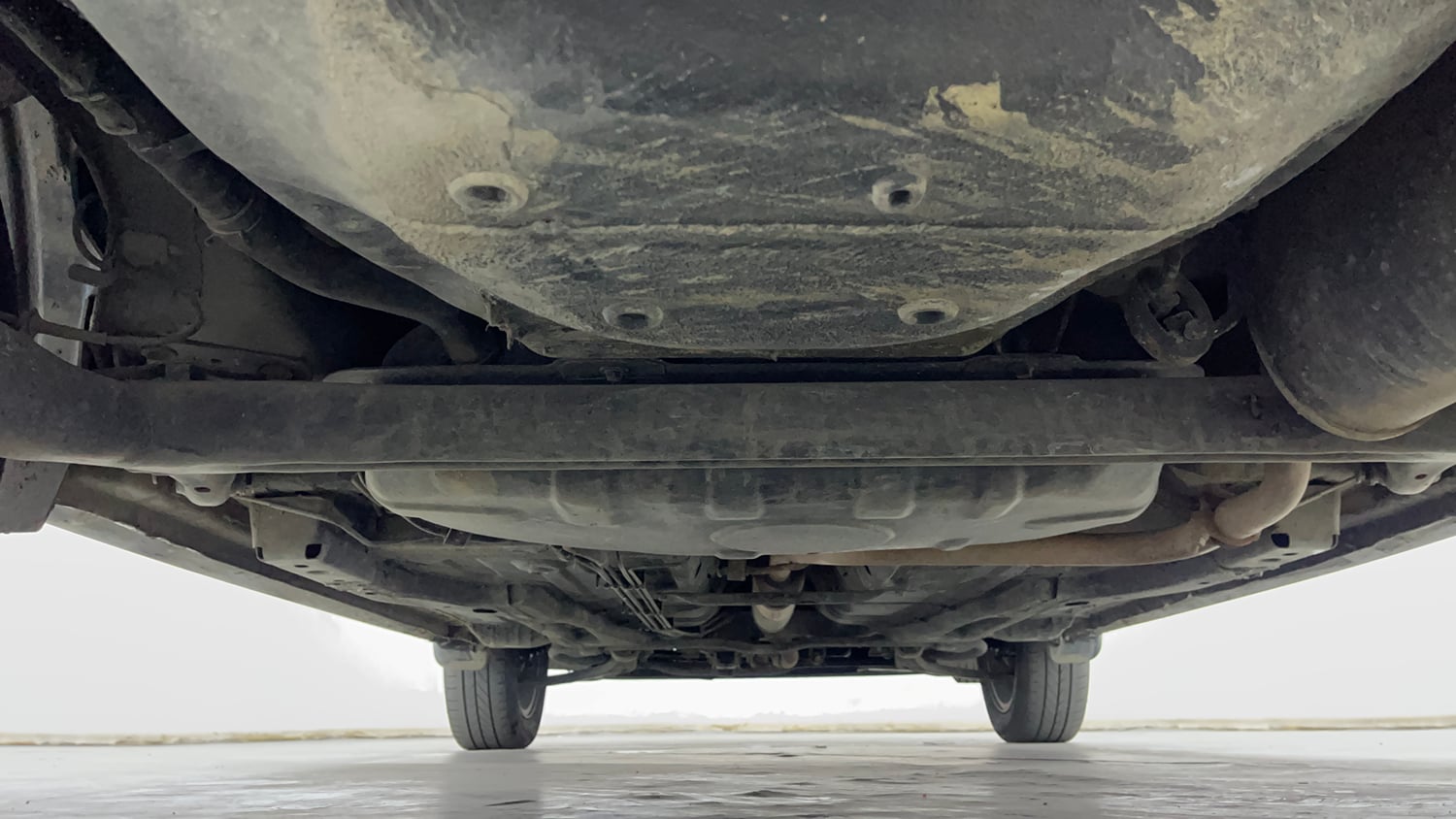 Used 2018 Tata Tiago Revotron XZ Petrol Manual extra REAR UNDERBODY VIEW (TAKEN FROM REAR)