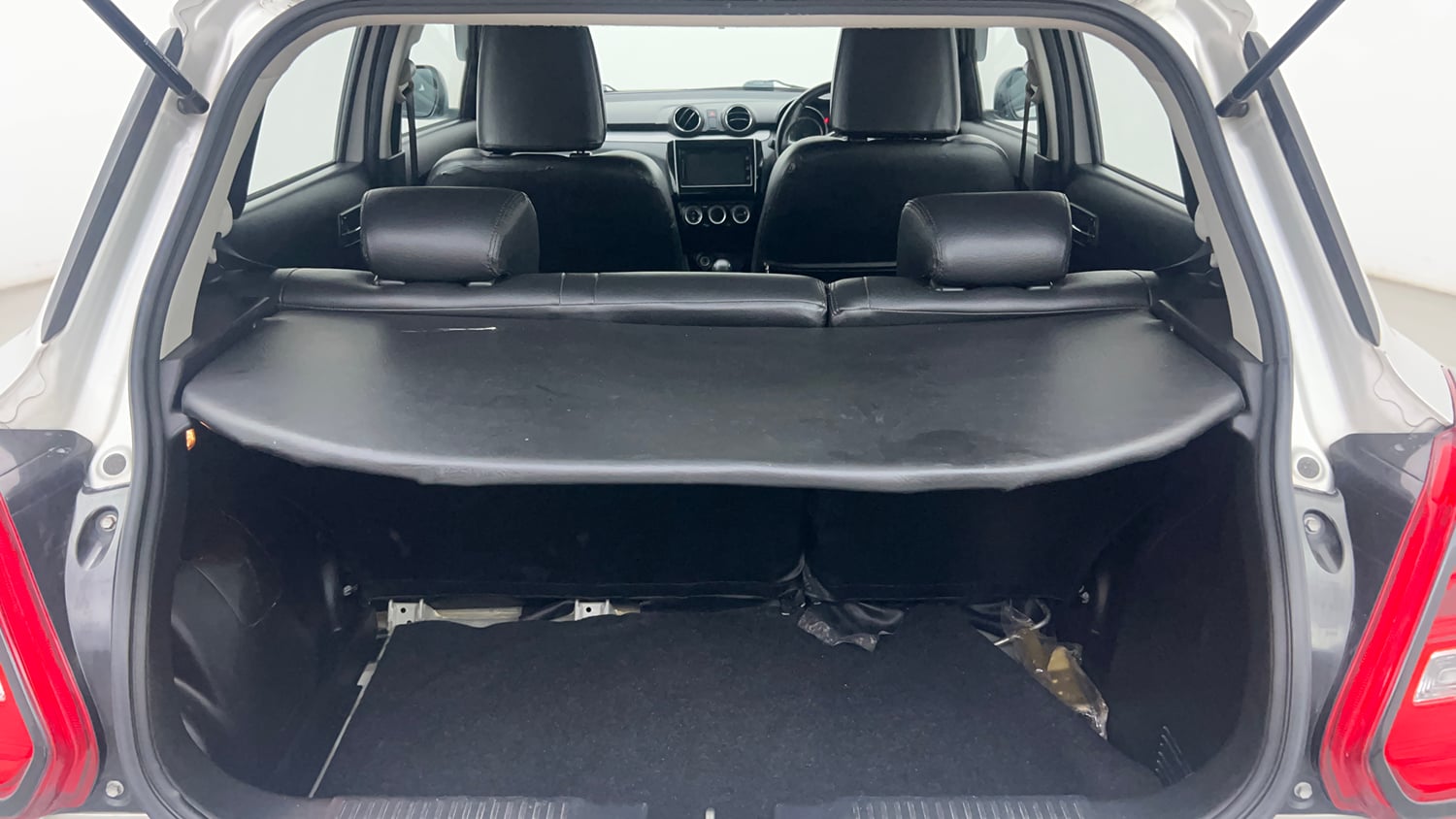 Used 2020 Maruti Suzuki Swift ZXi Plus AMT Petrol Automatic interior DICKY INSIDE VIEW