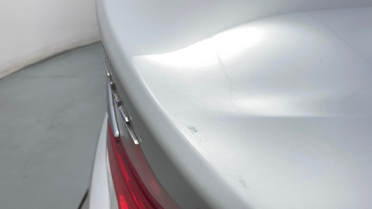 Used 2017 Maruti Suzuki Ciaz ZXi  AT Petrol Automatic dents MINOR SCRATCH