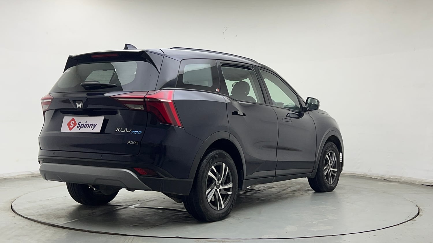 Used 2024 Mahindra XUV700 AX 5 Diesel AT 7 STR Diesel Automatic exterior RIGHT REAR CORNER VIEW