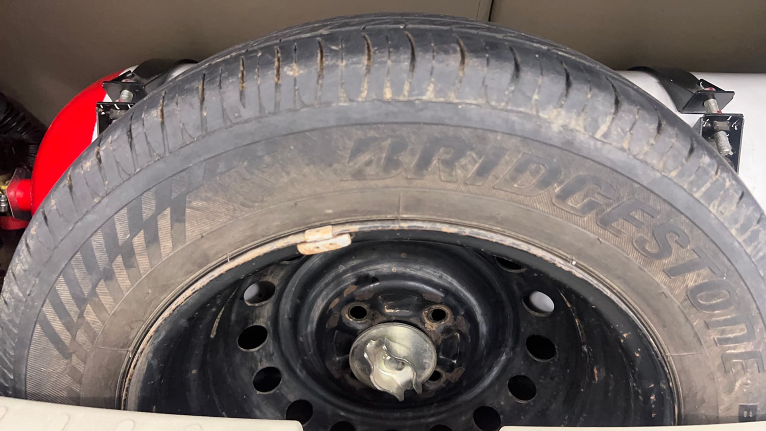 Used 2015 Maruti Suzuki Celerio VXi CNG Cng Manual tyres SPARE TYRE VIEW